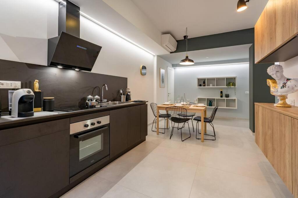 Battle Kitchen Loft *