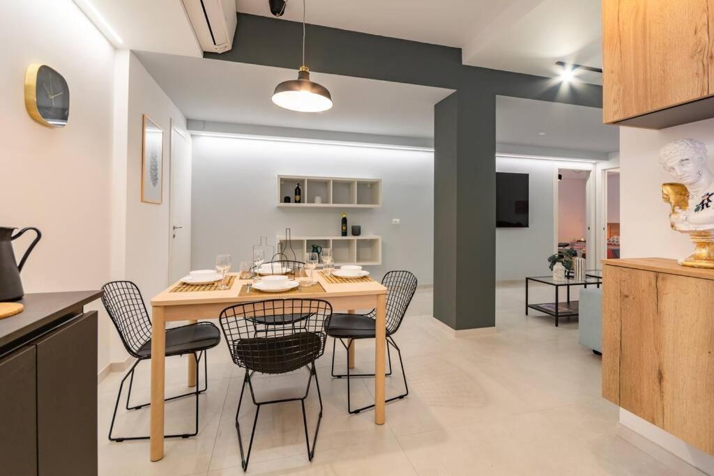 Apartment Battle Kitchen Loft