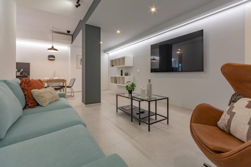 Battle Kitchen Loft Apartment
